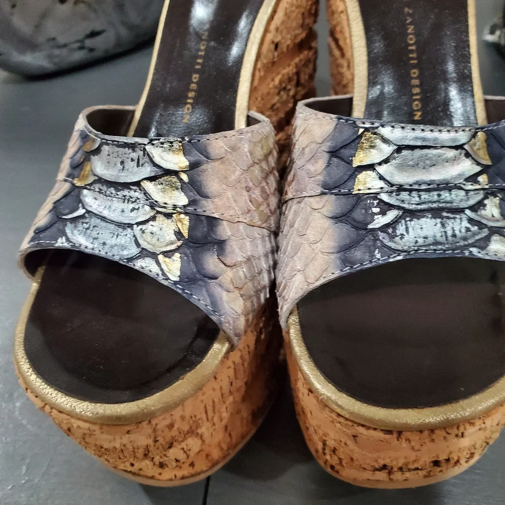 GIUSEPPE ZANOTTI Cream and Grey Python cork wedges 36. (Fits Like 36.5) - Picture 14 of 16